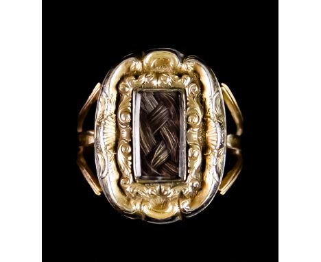 A 9ct Gold Keepsake Ring, with centre glazed panel enclosing a lock of hair, size M, gross weight 5.3g