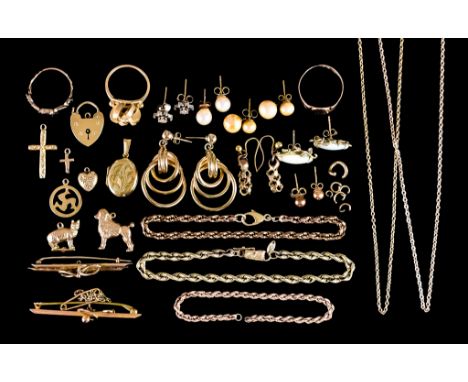 A Quantity of 9ct Gold,&nbsp;various, total gross weight 54.9g
Note: Photographic condition report on this item only