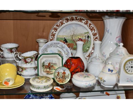 A COLLECTION OF AYNSLEY GIFTWARE, AN INCOMPLETE ROYAL ALBERT 'CELEBRATION 1970' TEA SET, ETC, including seven piece of Aynsle