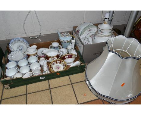 TWO BOXES OF AYNSLEY AND ROYAL ALBERT TEA WARES AND A TABLE LAMP, to include Royal Albert 'Lady Hamilton' sugar bowl, cream j