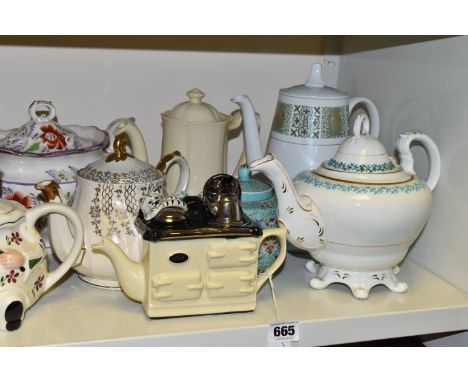 A COLLECTION OF TEAPOTS AND COFFEE POTS, sixteen pieces including some novelty examples, manufacturers to include Sadler, Art