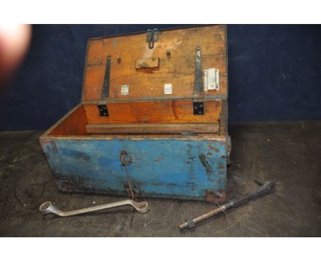 A VINTAGE WOODEN TOOLBOX containing vintage tools, hardware etc width 62cm x depth 32cm x height 27cm