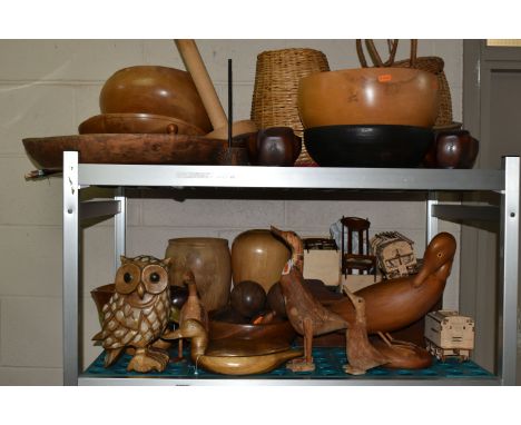 A QUANTITY OF TREEN, to include carved wooden ducks and other birds, various bowls, two Vitra Design Museum Miniatures Collec