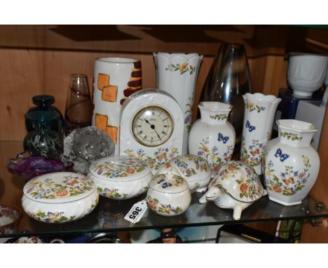 A GROUP OF AYNSLEY 'COTTAGE GARDEN' GIFTWARE AND MDINA STUDIO GLASS, comprising a studio pottery Trad Pot 8 vase, Aynsley 'Co