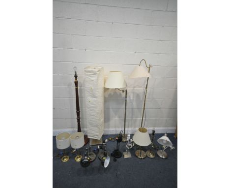 A SELECTION OF LIGHTING, to include three standard lamps, seven table lamps, three desk lamps, along with two wall mirrors (1