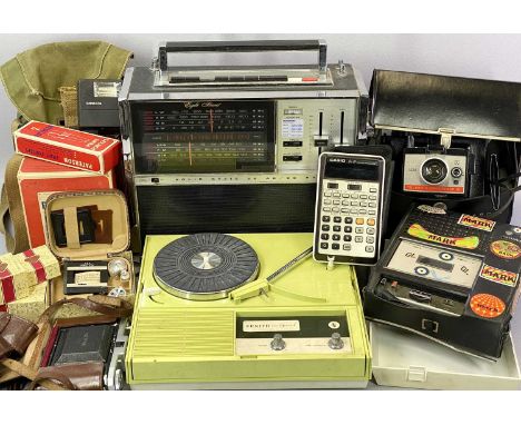 VINTAGE AUDIO &amp; PHOTOGRAPHY ITEMS to include Polaroid Colorpack 80 camera, an eight band radio, Rolleikin and Solid State