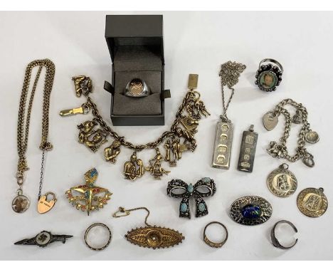 VICTORIAN 15CT GOLD, SILVER &amp; OTHER JEWELLERY GROUP - to include a Victorian 15ct gold bar brooch with central seed pearl