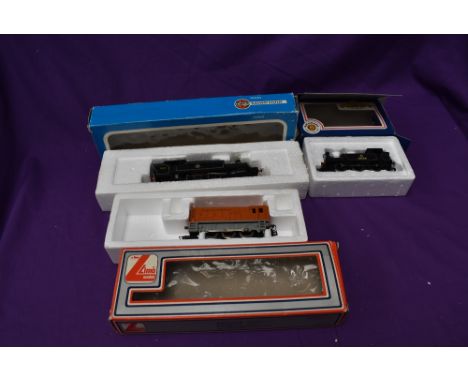 Three 00 gauge Locomotives, Bachmann 0-6-0 J72 Class 0-6-0 68680, boxed 31-052, Airfix 2-6-2 Tank Locomotive 6167, boxed 5415