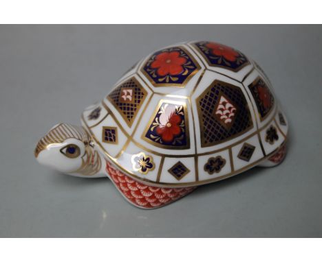 A ROYAL CROWN DERBY PAPERWEIGHT IN THE FORM OF A TORTOISE, printed marks to ceramic 'stopper', W 12 cmCondition Report:Backst