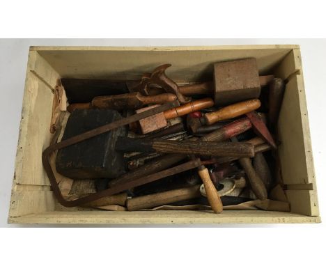 A wooden box of vintage hand tools, to include mallets, hammers, jigsaw, spoke shave, screwdrivers etc 