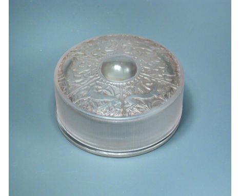 Chantilly, an R. Lalique glass box and cover, the frosted glass cover with pink highlighting, moulded mark 3.50 x 8.50cm (1 x