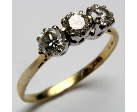 18ct Gold 3 stone Diamond Ring approx 0.85ct weight size R weight 2.7 grams 