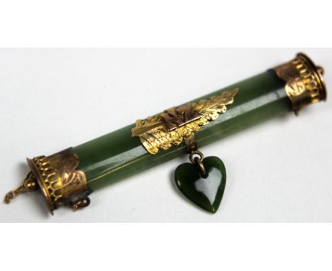 9ct Gold New Zealand Jade Brooch in its fitted case (pin is missing) weight 6.5 grams