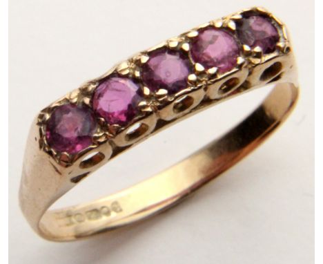 9ct Gold Ruby set Ring size L weight 2.0 grams