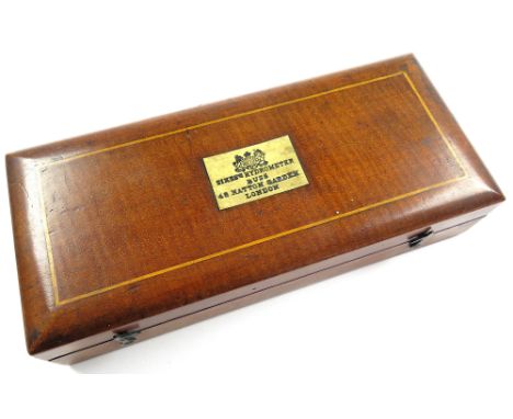Sikes Hydrometer set, contained in original case by 'Buss 48 Hatton Gardens', 11cm x 25cm approx.