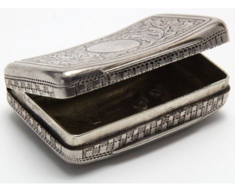 Silver ornate curved snuff box, hallmarked 'WP, Birmingham, 1808', 2.8cm x 3.5cm, weight 0.48 ounces