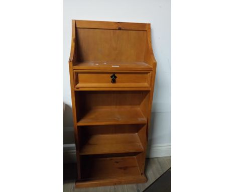 SHELF UNIT AND LINEN BOX