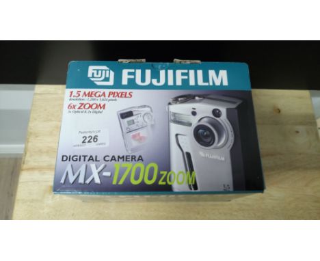 FUJI FILM DIGITAL CAMERA