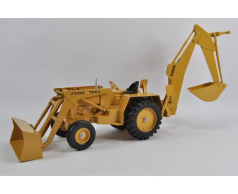 Ertl 1/16 Scale Ford 755A Backhoe Loader Tractor. Excellent. 