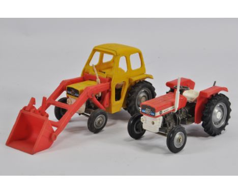 Britains 1/32 MF135 Tractor duo. Both Very Good. (2)