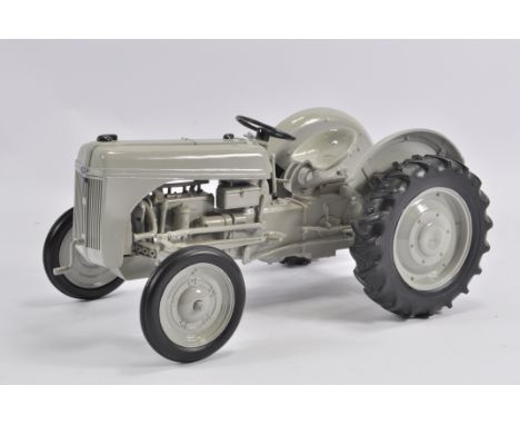 Spec Cast 1/10 Scale Ford 9N Tractor. High Detail. Mint in Excellent Box. Rare.