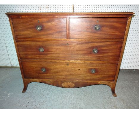 A early 19th century mahogany chest of two short and two long drawers on splayed bracket feet, 120cm wide x 98cm high.  E10