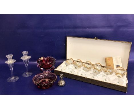 Chribska Bohemian cranberry and clear bowl, cinquefoil, with original gilt label, 16cm wide, a set of six Italian Cristalleri