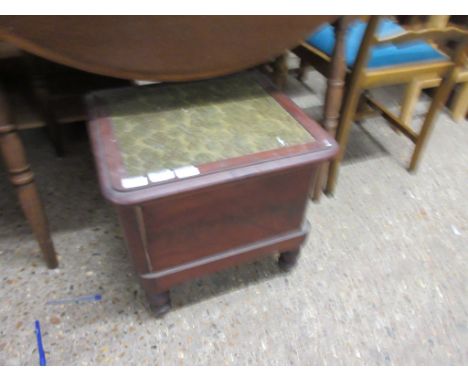 COMMODE STOOL