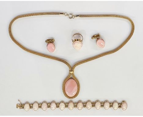 Gold-coloured metal and cameo bracelet set with 12 oval pink female portrait cameos, indistinctly marked, a similar gold-colo