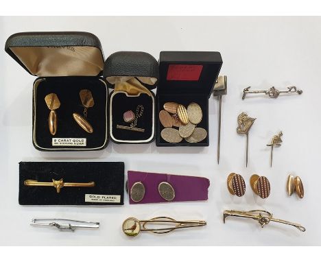 Two pairs of 9ct gold chain-pattern cufflinks, oval and engine-turned, 8.5g approx
