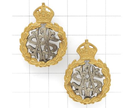 Army Veterinary Service pair of Officer’s collar badges.Very fine and rare die-cast silver and gilt pair worn by Colonels onl