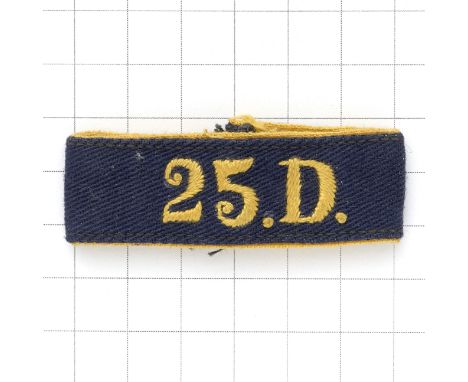 25.D. WW2 25th Dragons Officer’s coloured slip on cloth shoulder title.Golden yellow letters embroidered on navy with yellow 