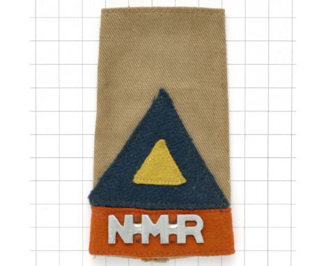 Natal Mounted Rifles, 6th South African Armoured Division WW2 epaulette slide.KD side bearing  with red band below bearing al