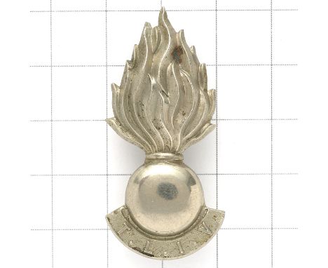 South Africa. Transvaal Light Infantry Volunteer Engineers Company rare cap / collar badge 1903-07.Die-stamped white metal gr