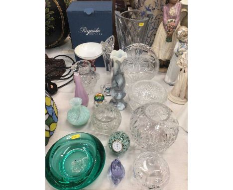 Group of cut glass and art glass including Rogaska crystal 'Breezes' vase, boxed, Caithness vase and bedside clock, Murano sn