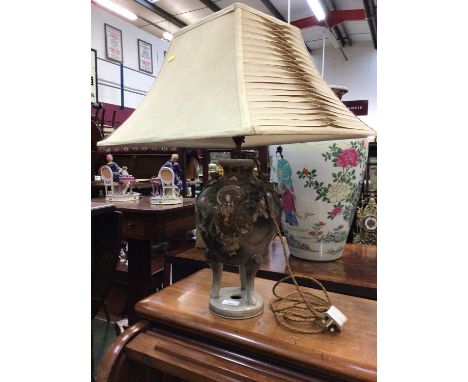 Japanese Satsuma pottery lamp