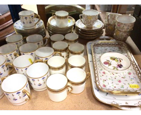 Set of 11 Limoges coffee cans and saucers, other tea and coffee ware and Royal Worcester pin dish