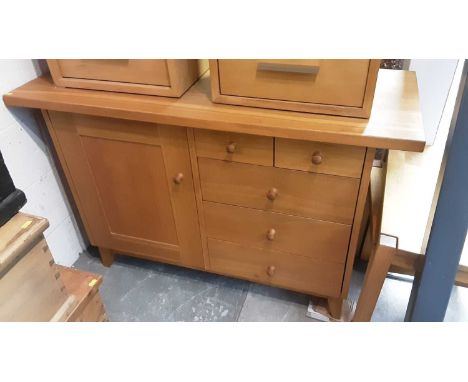 Contemporary light oak sideboard with three drawers and one cupboard, 119cm wide, 45.5cm deep, 78cm high