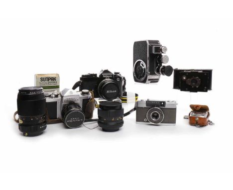 LOT OF CAMERAS AND ACCESSORIESto comprise Kodak ball-bearing folding autographic camera in carry bag, Asahi Pentax Sa.1 in le