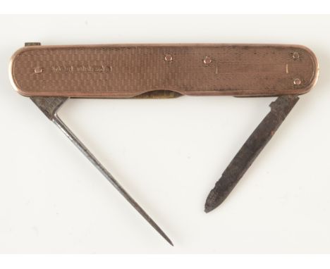 A 9ct gold engine turned pocket knife. Condition report: Gold OK. 3 blades - all rusted &amp; slightly pitted. Knife blade wi