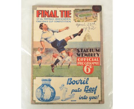 1932 FA Cup Final programme, Arsenal v Newcastle United, complete with the Daily Express cup final song sheet. Condition repo
