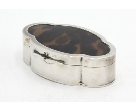 An early George V small quatrefoil trinket box with tortoiseshell lid.