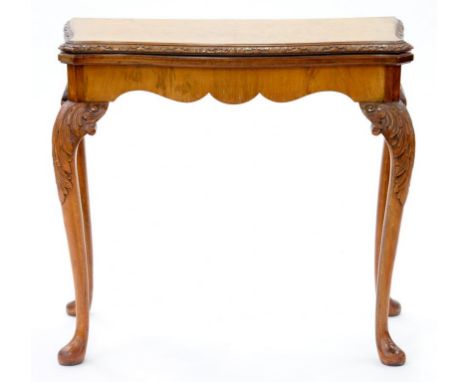 A VICTORIAN SERPENTINE WALNUT CARD TABLE, 85CM W