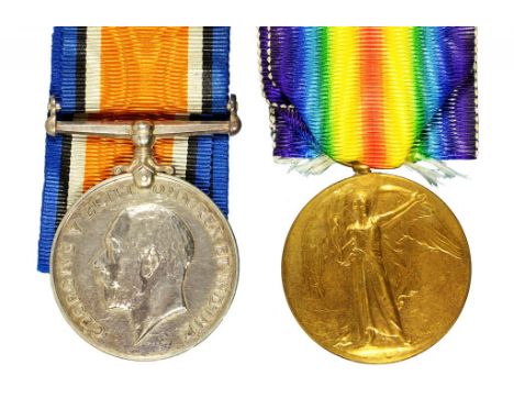 WORLD WAR ONE PAIR  British War Medal and Victory Medal 3134 PTE M BARRETT R MUN FUS