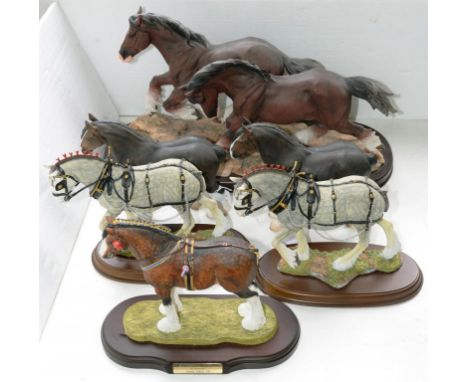 A LEONARDI COLLECTION MODEL OF TWO GALLOPING HORSES, 57CM W AND TWO NORTH LIGHT SHIRE HORSES, TWO COUNTRY ARTIST MODELS OF SH