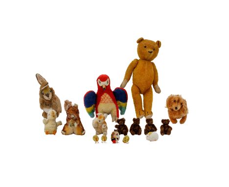 u.a. STEIFF 16-tlg Konvolut Plüschtiere der 1950er und 60er Jahre, 10 Tiere mit Knopf und der Aufschrift 'Steiff' in Schreibs