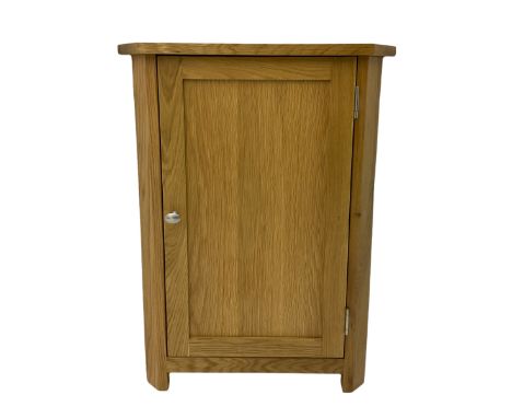 Light oak low corner cupboardDimensions: Height:&nbsp;79cm&nbsp; Length/Width:&nbsp;58cm&nbsp; Depth/Diameter:&nbsp;41cm