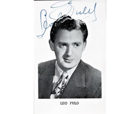 Singer, Leo Fuld signed 6x4 black and white vintage photograph. Fuld (Rotterdam, October 29, 1912 - Amsterdam, June 10, 1997)