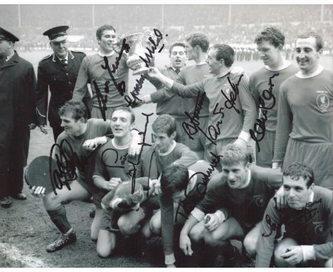 Football, Liverpool multi signed 10x8 black and white photograph pictured celebrating with the FA cup signed by 9 members of 