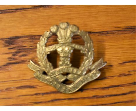 The Middlesex Regiment (Duke of Cambridge's Own) WWI Economy Cap Badge (Gilding-metal). K&amp;K: 672